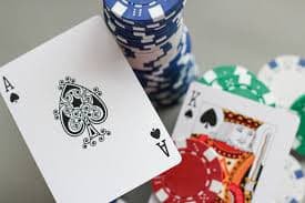 Recent new release slots and live tables displayed on senopati4d login
